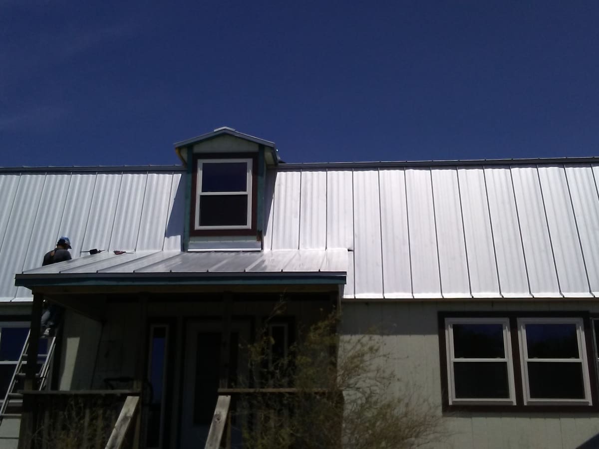 Grand Metal Roof San Antonio, TX Installs roofs