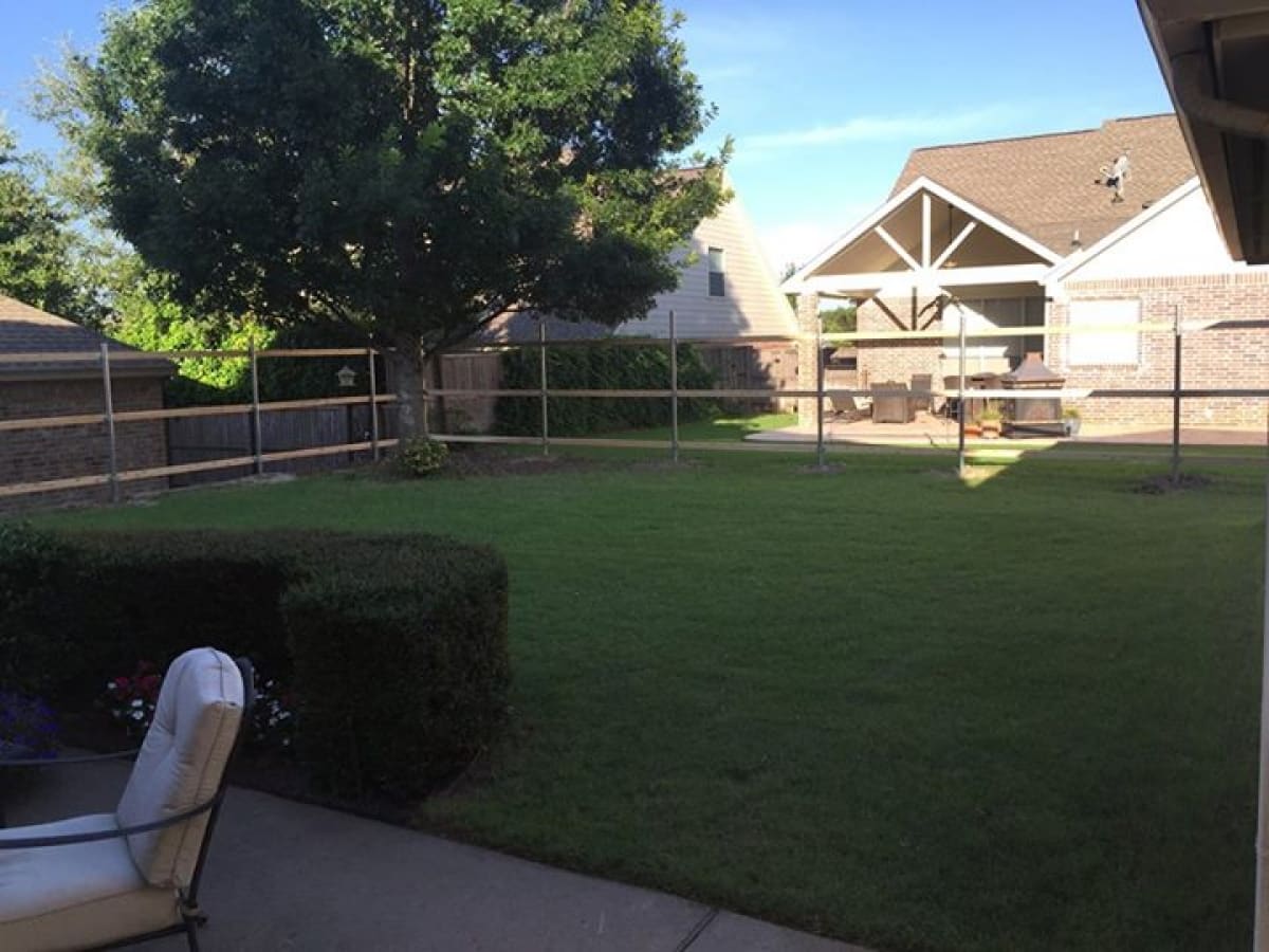 DFW Fence and Arbor Pro McKinney, TX Installs roofs
